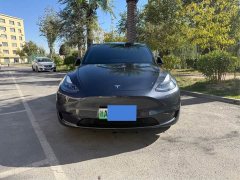 Tesla Model Y Rear-Wheel Drive - photo 2