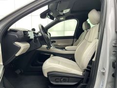 NIO ES8 415KM Six-Seater - ფოტო 12