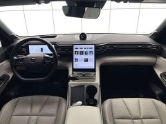 NIO ES8 415KM Six-Seater - ფოტო 4