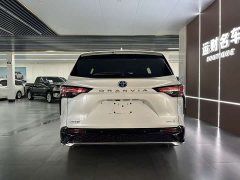 Toyota Grevias 2.5L Hybrid Flagship VIP Edition - photo 8