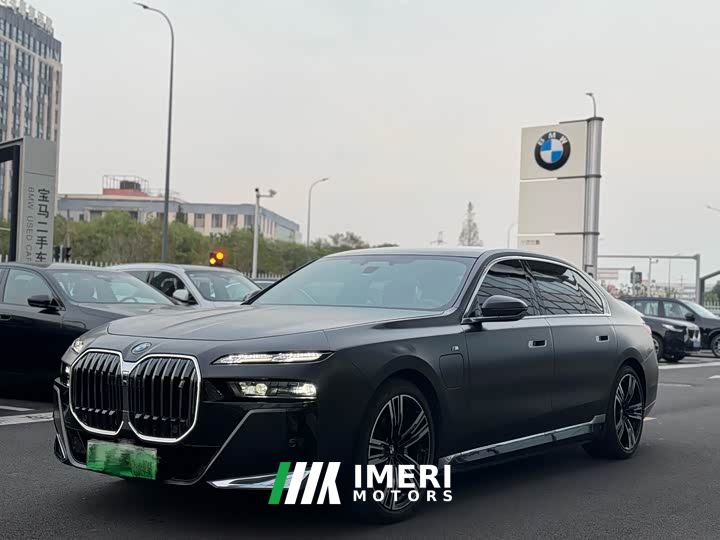 BMW i7 eDrive50L M Sport Luxury Package