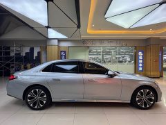 Mercedes-Benz E-Class E 300 L Luxury - ფოტო 4