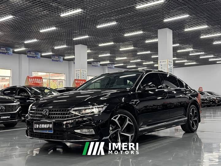 Volkswagen Magotan 2 Million Units Celebration Edition 330TSI DSG Luxury - автомобиль из Китая