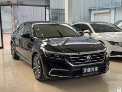 Volkswagen Passat 330TSI Luxury - фото 2