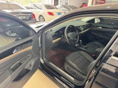 Volkswagen Passat 330TSI Luxury - фото 9