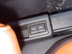 Toyota Sienna 2.5L Hybrid AWD Premium - фото 12