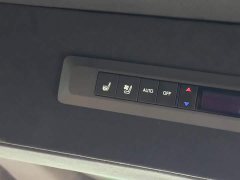 Toyota Sienna 2.5L Hybrid AWD Premium - фото 13