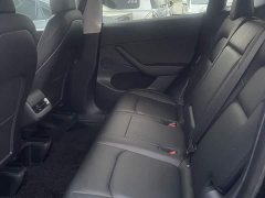 Tesla Model Y Standard Range RWD - ფოტო 4