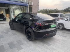 Tesla Model Y Standard Range RWD - ფოტო 7