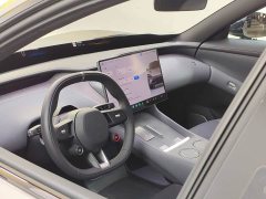 Xiaomi YU7 Four-Wheel Drive Pro - ფოტო 9