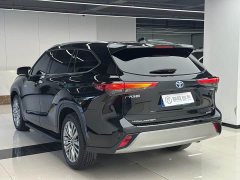 Toyota Highlander 2.5L Intelligent Hybrid AWD Premium 7-Seater - фото 20