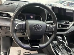 Toyota Highlander 2.5L Intelligent Hybrid AWD Premium 7-Seater - фото 6