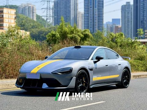2025 Xiaomi SU7 Ultra - автомобиль из Китая