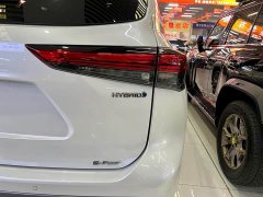 Toyota Highlander Hybrid 2.5L AWD Premium 7-Seater - photo 15
