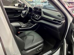 Toyota Highlander Hybrid 2.5L AWD Premium 7-Seater - photo 9