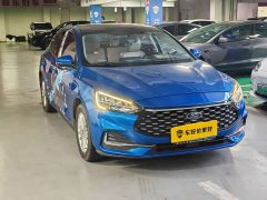 Ford Focus Sedan EcoBoost 180 Automatic Trend - ფოტო 2