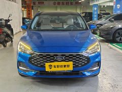 Ford Focus Sedan EcoBoost 180 Automatic Trend - ფოტო 3