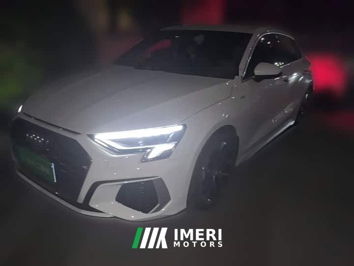 Audi A3 Sportback 35 TFSI Sport - автомобиль из Китая
