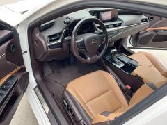Lexus ES 300h Premium Edition - ფოტო 12