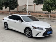 Lexus ES 300h Premium Edition - ფოტო 2