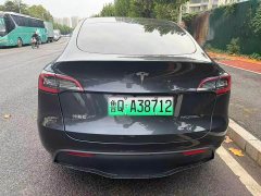 Tesla Model Y Rear-Wheel Drive - ფოტო 7