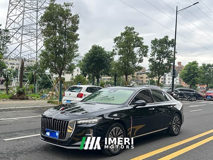 FAW Red Flag H5 2.0T Automatic Smart Connected Flagship Comfort Edition