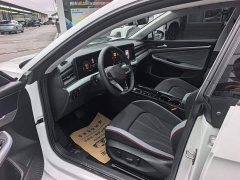 Volkswagen Lingdu L 280TSI DSG Dazzling Red Edition - photo 10