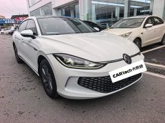 Volkswagen Lingdu L 280TSI DSG Dazzling Red Edition - photo 2