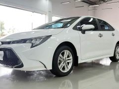 Toyota Corolla 1.8L CVT Luxury - photo 1