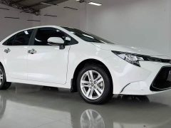 Toyota Corolla 1.8L CVT Luxury - photo 3