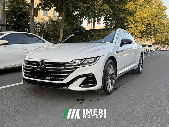Volkswagen CC 30 Million Units Select Edition 380TSI Eye-Catching