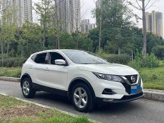 Nissan Qashqai 2.0L CVT XV Smart Comfort Edition - фото 3