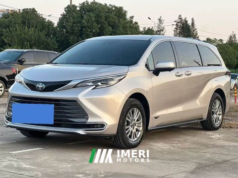 2023 Toyota Sienna 2.5L Hybrid Comfort Edition - car from China