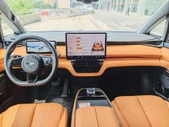 LEVC L380 140-Degree 6-Seat AWD Ultra - photo 17