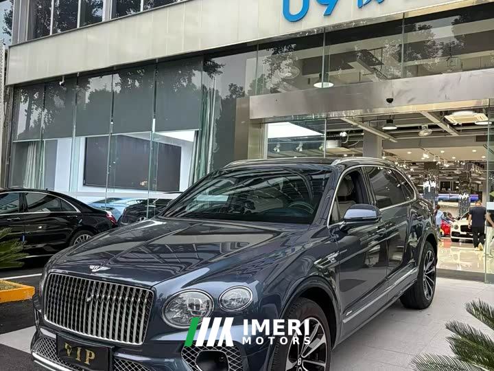 Bentley Bentayga 4.0T V8 Long Wheelbase Elegance Edition