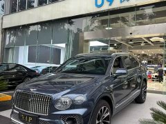 Bentley Bentayga 4.0T V8 Long Wheelbase Elegance Edition - ფოტო 1