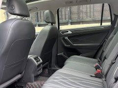 Volkswagen Tiguan L 330TSI Automatic FWD R-Line Comfort Edition - photo 8