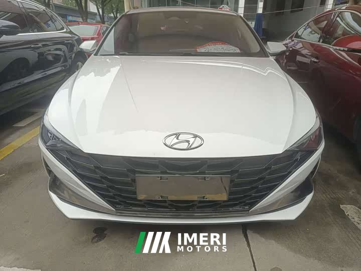 Hyundai Elantra 1.5L CVT Luxury - автомобиль из Китая