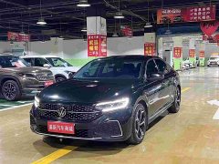 Volkswagen Passat Outstanding Edition 380TSI Starry Sky Dragon Prestige - photo 1