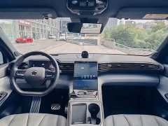 NIO ES8 580KM Six-Seater - ფოტო 8