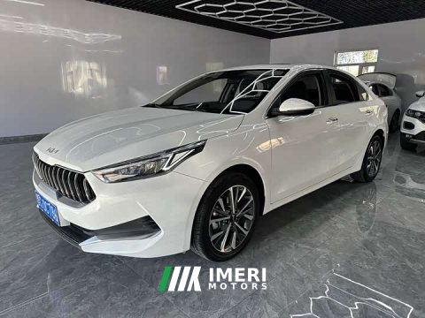 2022 Kia K3 Facelift 1.5L CVT Fashion Edition - автомобиль из Китая