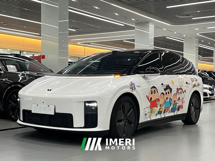 Li Auto i8 Standard Edition - ავტომობილი ჩინეთიდან