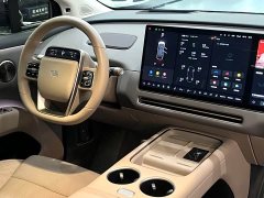 Li Auto i8 Standard Edition - ფოტო 4