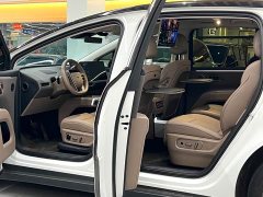 Li Auto i8 Standard Edition - ფოტო 7