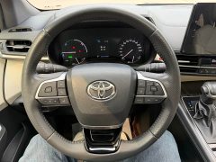 Toyota Sienna 2.5L Hybrid Premium Edition - photo 10