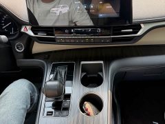 Toyota Sienna 2.5L Hybrid Premium Edition - photo 11