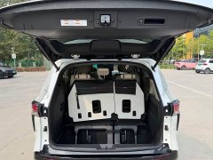 Toyota Sienna 2.5L Hybrid Premium Edition - photo 12