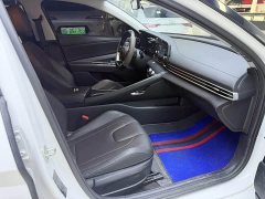 Hyundai Elantra 1.5L CVT GLX Elite - ფოტო 14