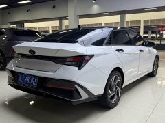 Hyundai Elantra 1.5L CVT GLX Elite - ფოტო 16