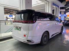 Denza D9 DM-i 970 AWD Premium Edition - ფოტო 8